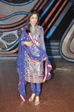 Shilpa Shetty on the sets of Nach Baliye 5 in Filmistan, Mumbai on 29th Jan 2013 (84).JPG